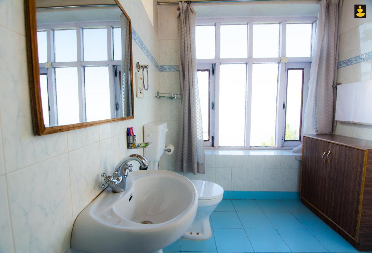 Livingstone 2Bhk Cozy Homestay In Kasauli Hills 외부 사진